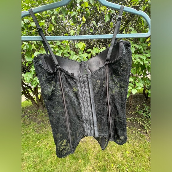 💋🔥 Lace Corset | Bustier | Lingerie | Hook-and-Eye | Adjustable | Padded Cups - Picture 4 of 14